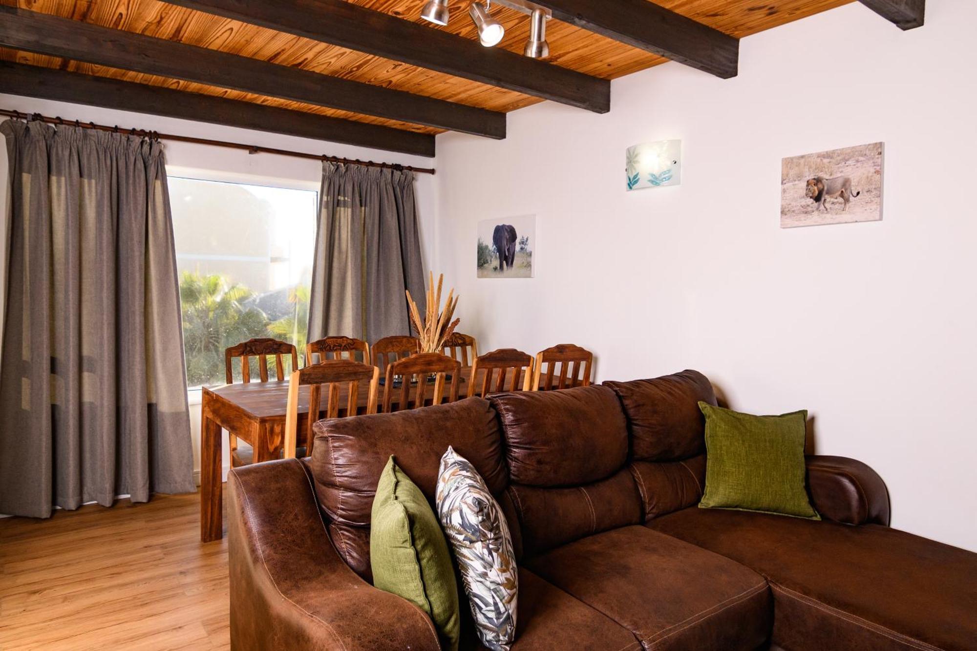 Zi Wu Self Catering Apartment Swakopmund Luaran gambar